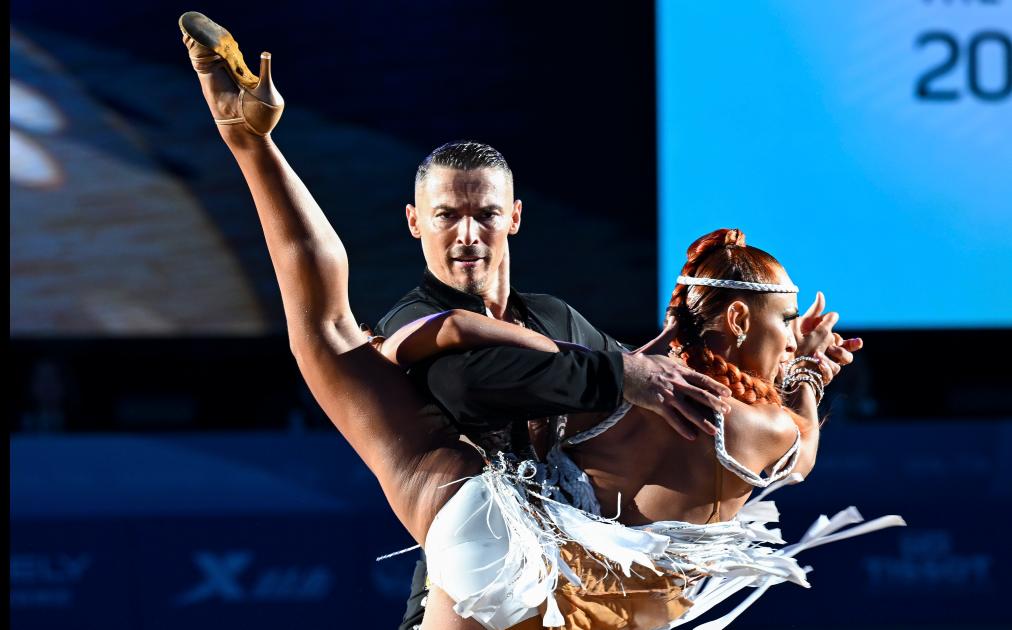 步之遥, amp, 莫申斯卡在