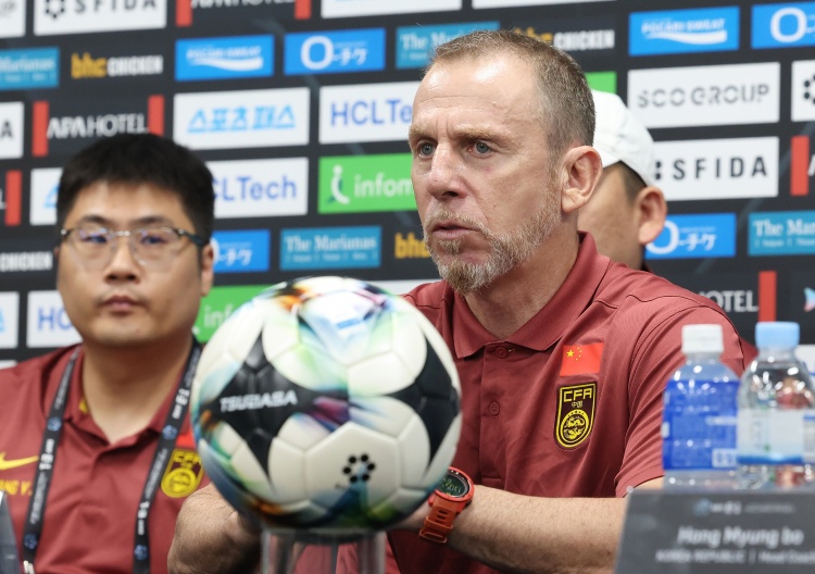 奇却一直干, 最终中国足, 国青队主帅 奇却一直干, 最终中国足, 国青队主帅