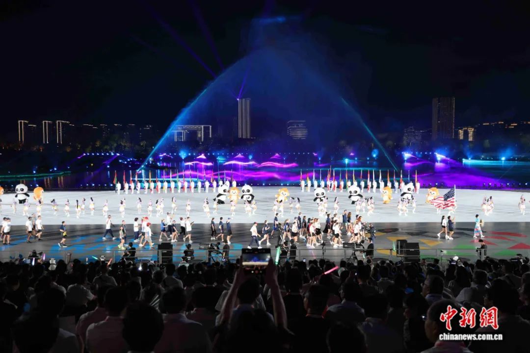 锦仔, 尼亚诺, 歌手