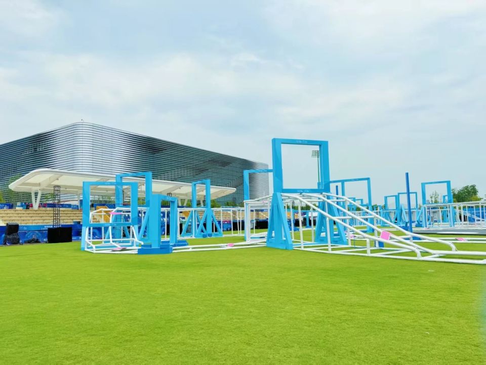 同场竞技, 极具辨识度, Oe