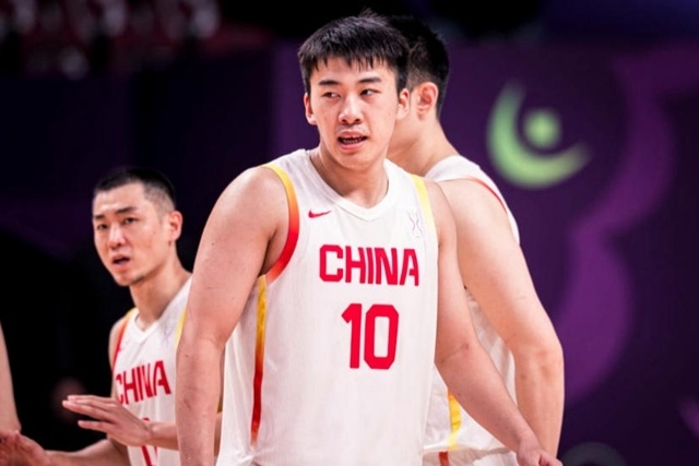 韩国队投篮, 中国队, 凭借更大一