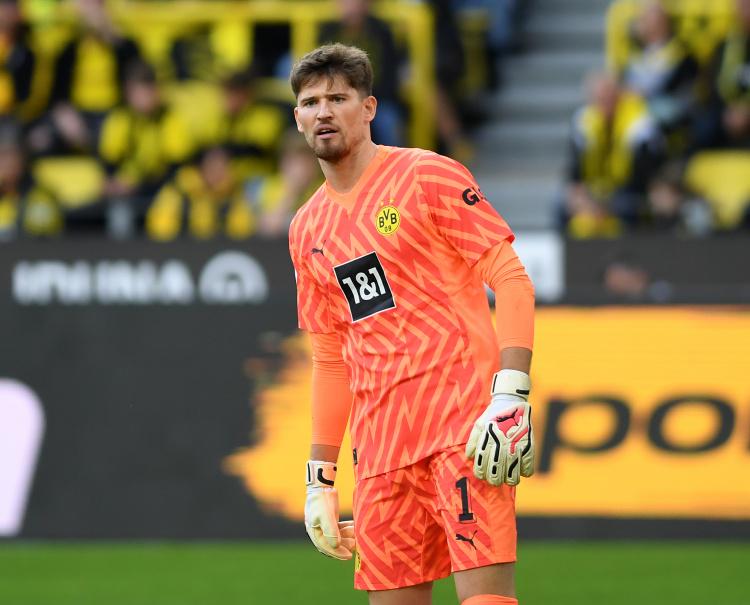 所有的训练, 图斯的友谊 所有的训练, 图斯的友谊