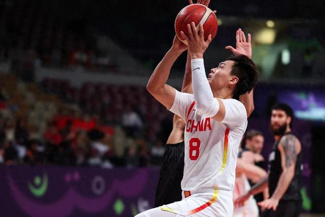 篮攻防两端, span