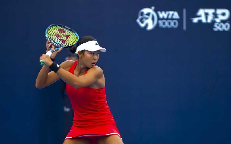 渠依含曾持, 和U, 争夺中网I 渠依含曾持, 和U, 争夺中网I